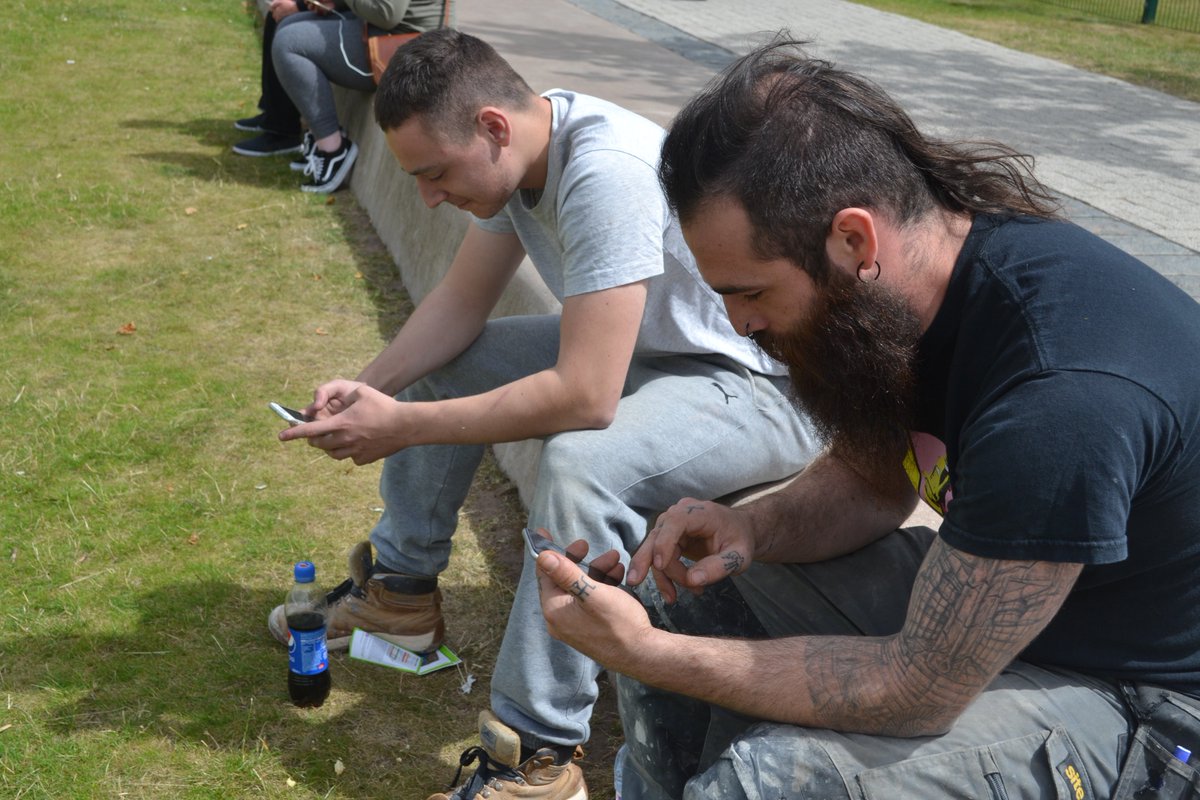 Bournville's tweet photo. We cannot 'Bayleef' how many people are around Bournville catching Pokemon today #gottacatchemall #PokemonGO https://t.co/CRWTERRFvk