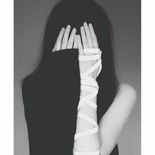 ليش منـآطر العافوك ؟💦،

مو تدري مــہٰٰ۫ـــاكو ابالهم رده !☹️