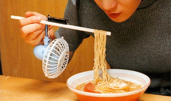 UslessInvention's tweet image. OMG ARE YOU FUCKING SERIOUS THIS IS SO DUMB. Just let your fucking soup cool down or blow on it what the fuck.