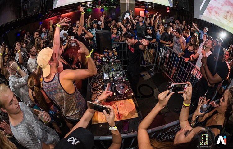 _NTRP_'s tweet photo. Killer vibes for @Taiki_Nulight as he hit AI in #Washington ππ½
#taikinulight #aiwashington #ntrp #ntmoth https://t.co/x3mWvIU9zf