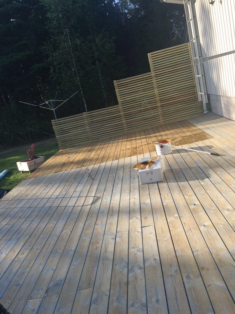 matsjohnny's tweet image. Spaljé och altanen fixad på första semester dagen! #semme 🇦🇽🚀🍾