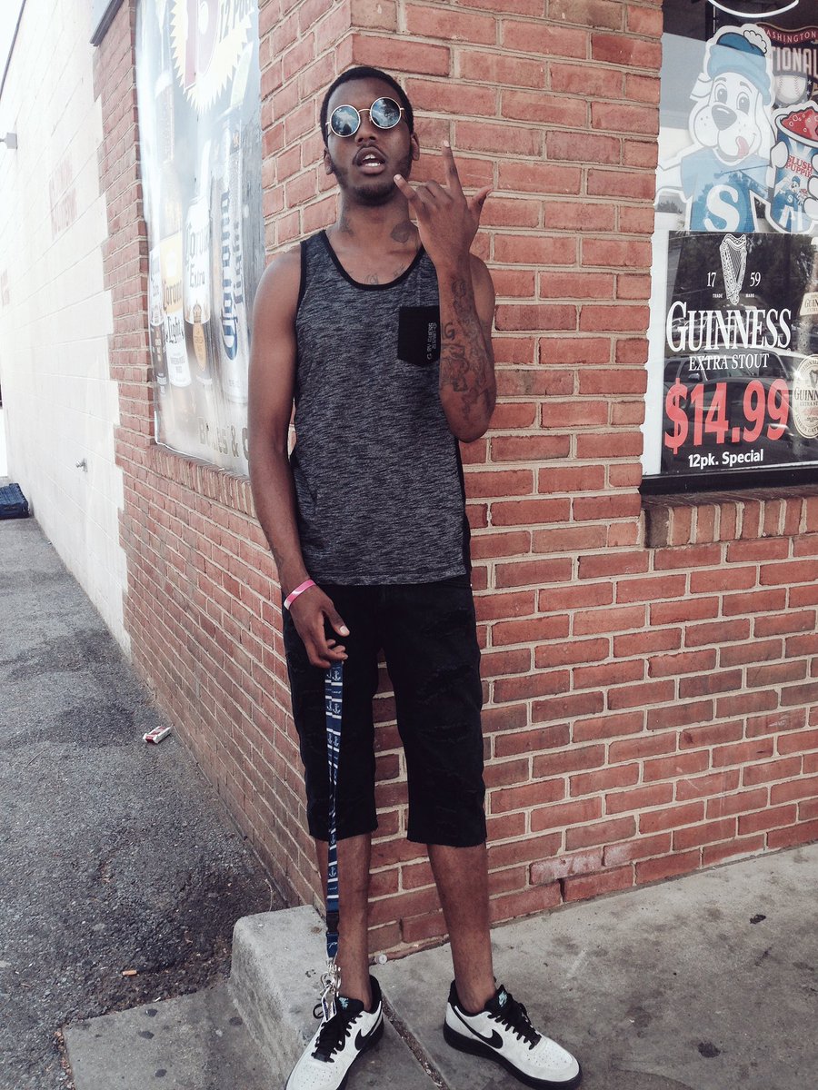 Fool_WaveyGang's tweet image. 🤘🏽avey Gang the #MOB ....#Foolass 〽️arylandude that's ME !!!