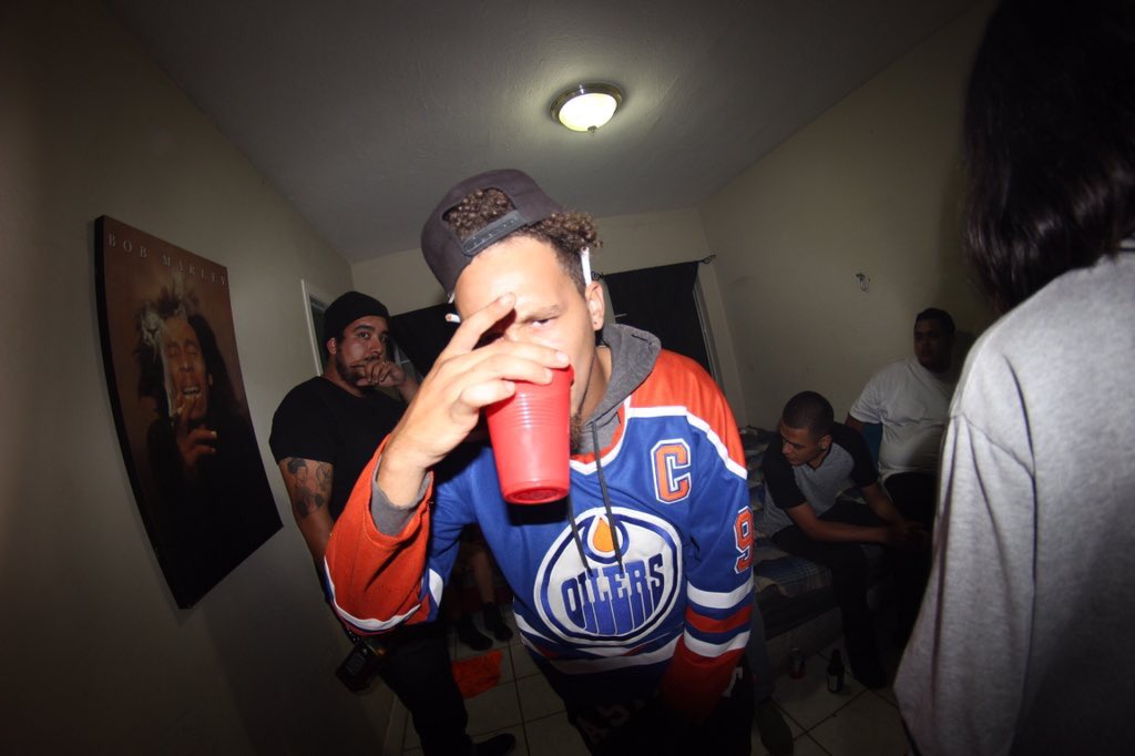TheSlyest_'s tweet photo. "Paul Wall" official video coming soon

Shot by my dawg: @janflips https://t.co/Q4LC6h56Cc
