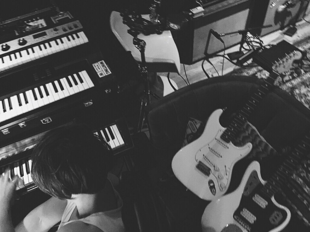 whereiswhiting's tweet photo. All packed up and ready to make some music in NC 🎹🎸 https://t.co/QwOjCokRlK