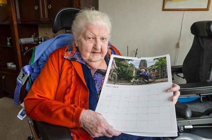 In memoriam: Johanna, miss december van de #twirlskalender. Ze heeft haar eigen maand niet meer meegemaakt, helaas.