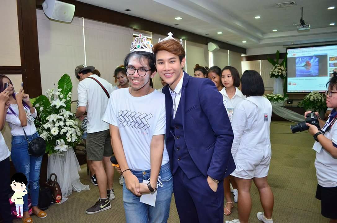 WarakornChain's tweet photo. ยินดีกับคุณหมูแดงด้วยนะค่ะ
ที่ได้รับมงจากเจ้าชาย วรากร 😆
#CHAINDAYSWITHYOU
#ChainFC
@ChainThanin https://t.co/SXFP94msLT
