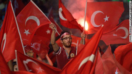 briandavidearp's tweet photo. Turkey coup: Arrest warrants issued for 42 journalists https://t.co/8gLJHwbH8K https://t.co/4YSWGn80An