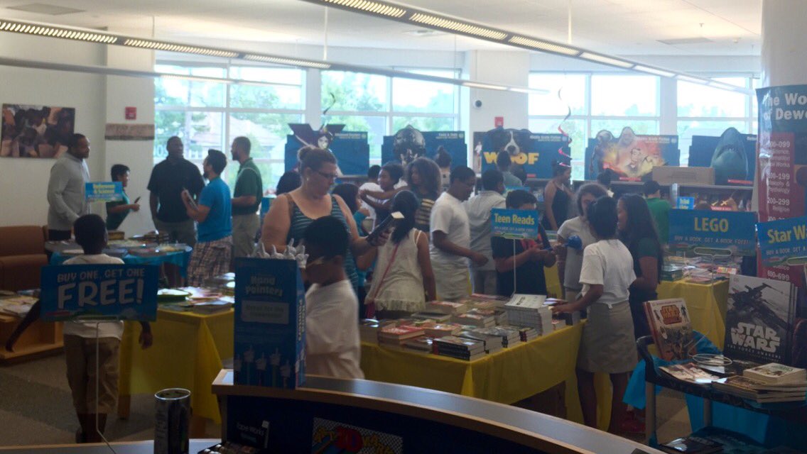 LBMS_SummerCamp's tweet photo. Join us today and tomorrow at the Book Fair at the middle school. @LBpublicschools @ReganDoreen @Coach_Gooch https://t.co/Vgaf0iU81E