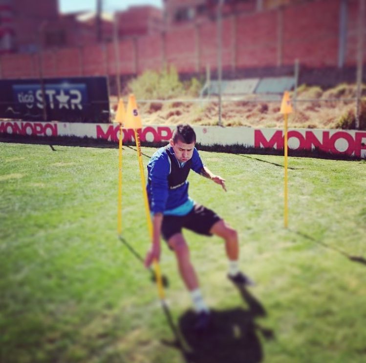 c_arce's tweet photo. Work ⚽️ #17 https://t.co/hEE3jdN5Mc