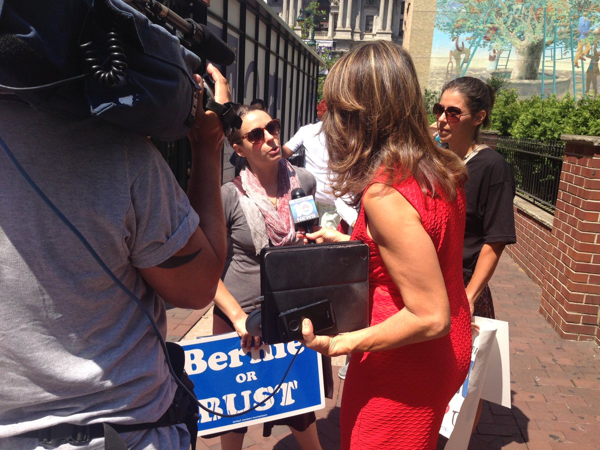 It's @GlennaOn10 on the streets of Philly with @BernieSanders supporters who want to be heard at the #DNCinPHL https://t.co/DYIriq3oVK