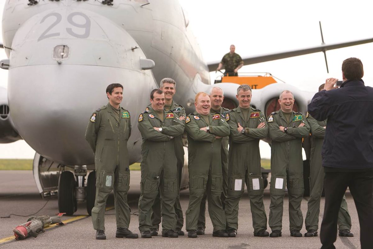 RAFAssociation's tweet photo. Ex-RAF and a member of the Association? Order your Retired Service Card today: https://t.co/2sxElnymCi https://t.co/OzZkqixZkS