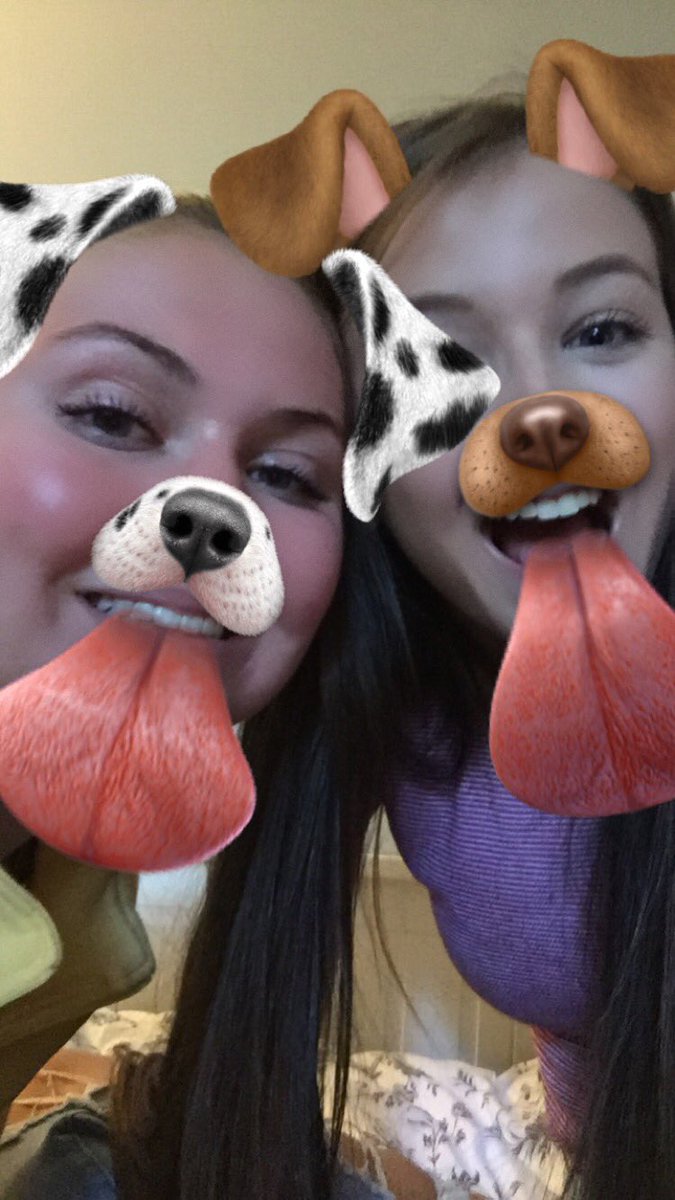 LillyVernor's tweet photo. happy birthday @HannahWhiteley3 !! love u sm girl💕 congrats ur finally legal😝😈🎉 https://t.co/tF2Xc33eKE