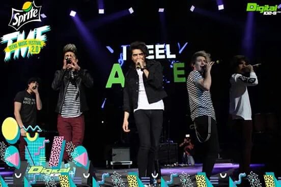 SoyGabiiOf_21's tweet photo. Como siempre @CD9 prendió el escenario en el  #SpriteTMF 
#CD9 #IFeelAlive #JosCanelaTrendy #CD9Video #KCAMexico https://t.co/4Ew3UlGgyt