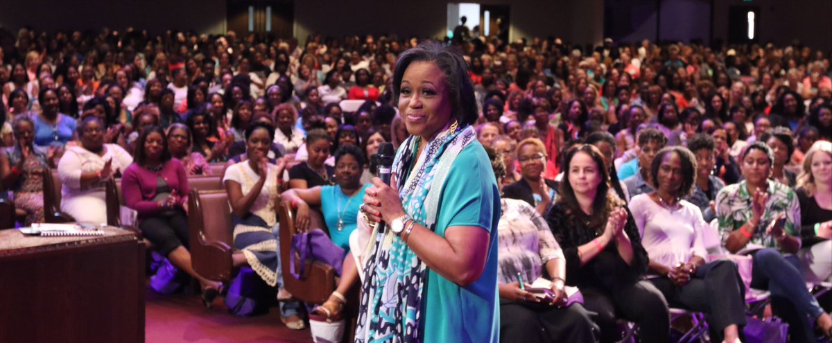 MrsLoisEvans's tweet photo. Served over 3,000 women this past weekend. Lives changed for eternity. #teamDfj2016 #dfj2016 https://t.co/xfkLbGThlB
