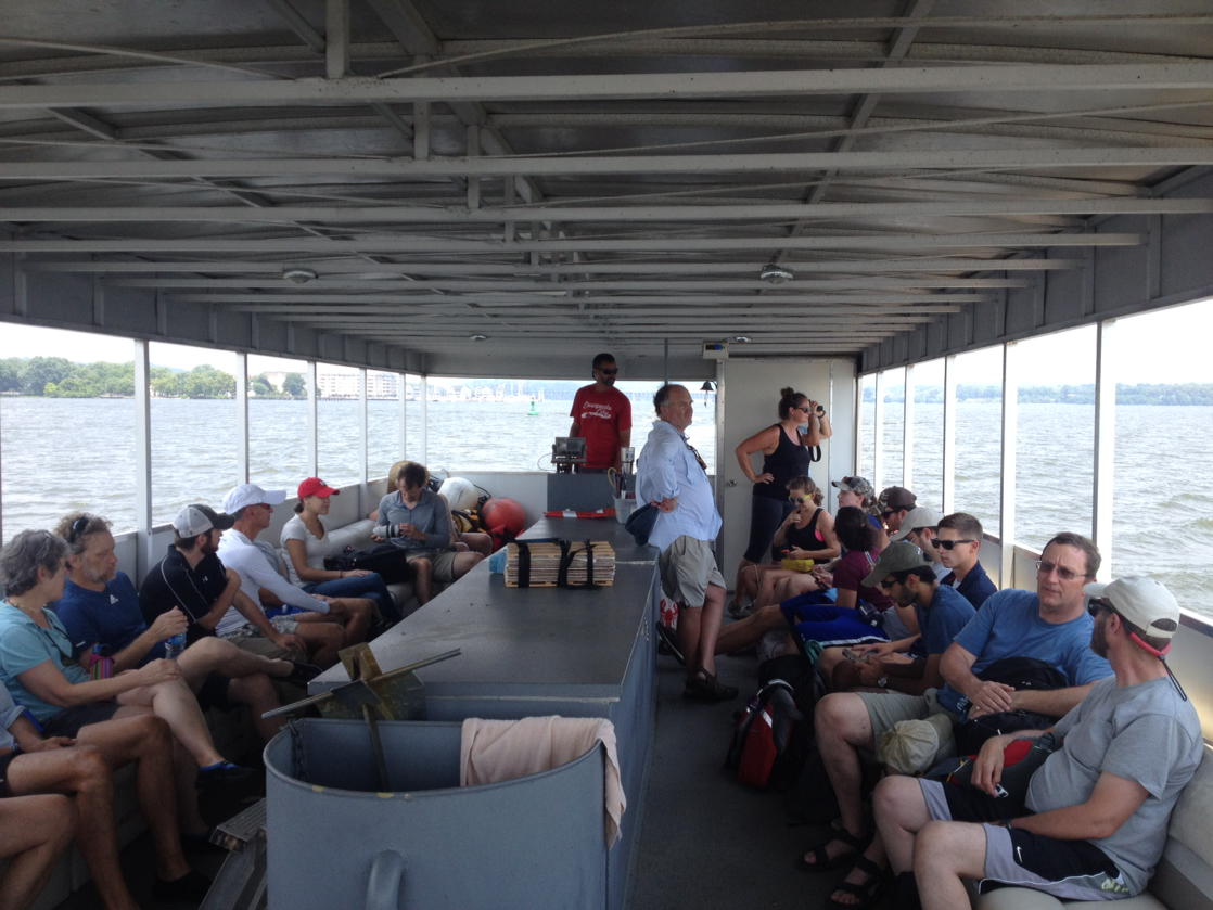 MDRiverKeeper's tweet photo. Underwater grass hunt on Susquehanna Flats with @MarylandDNR @chesapeakebay @SouthRiverFed https://t.co/jXAqRmDFzK