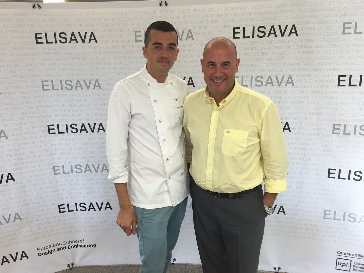 alias_santiago's tweet photo. @MiquelAntoja un mestre de la cuina promocionant el curs de Tapas: Spanish Design for Food a @ElisavaBCN https://t.co/GyhVrAQktk