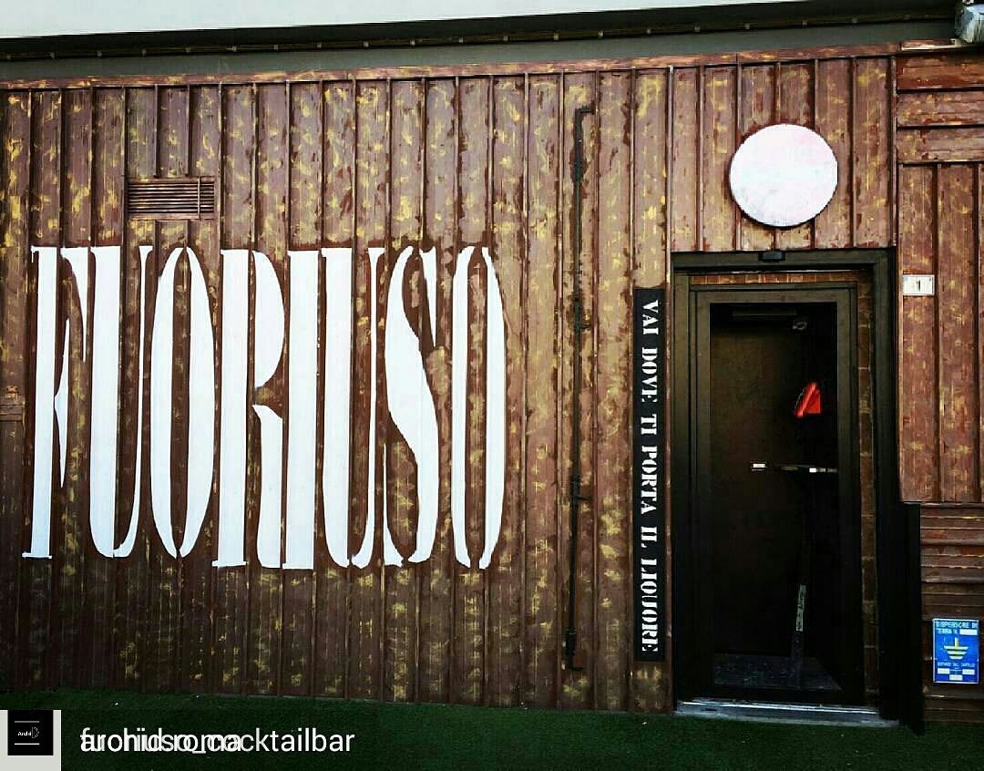 MartaBaldi1's tweet photo. Uno dei nostri lavori...#FuoriUso a #Riccione, #cocktailbar #speakeasy.e per entrare? Passa dalla #cabinadeltelefono https://t.co/GpP421RNKB