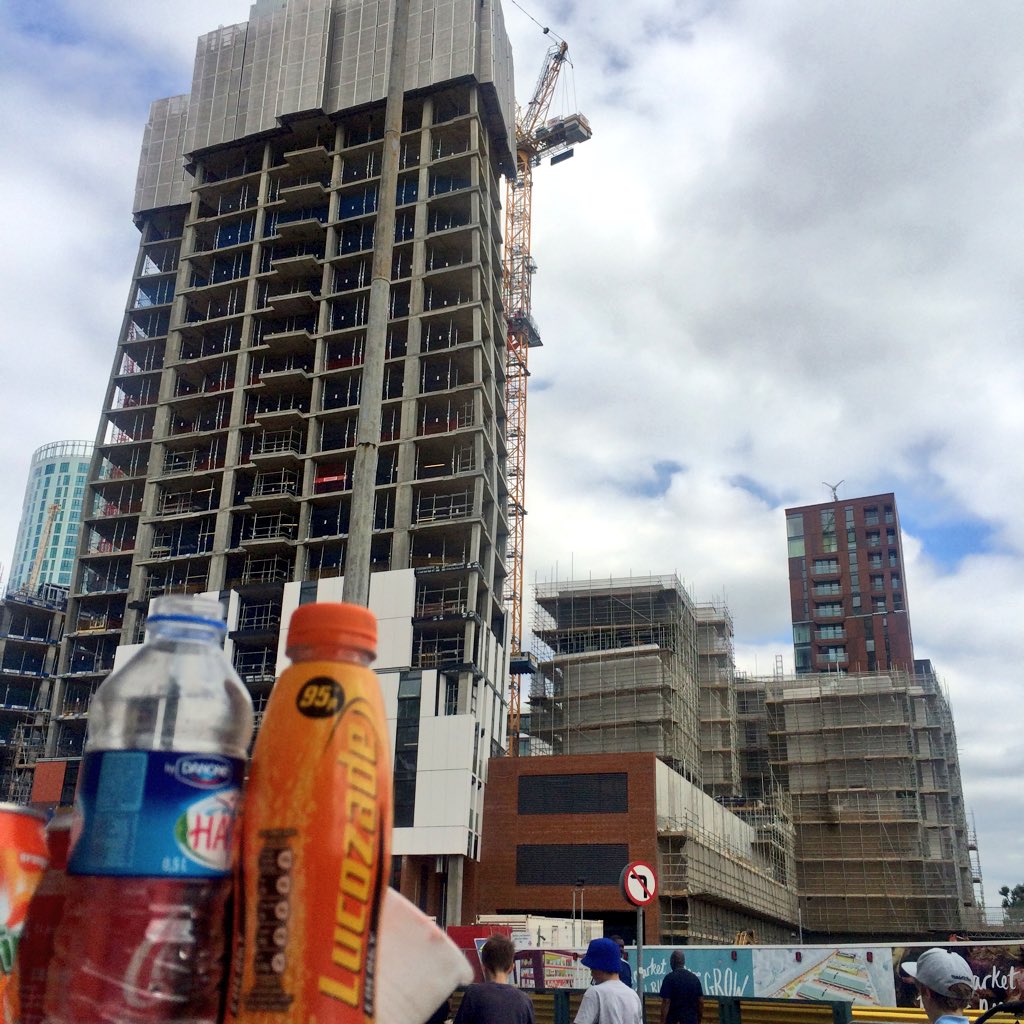 DeborahSaunt's tweet photo. Possibly some of the cheesiest #plastic architecture ever to be seen in the world? #Vauxhall #NineElms #seriouslybad https://t.co/9Jiexx6rvO