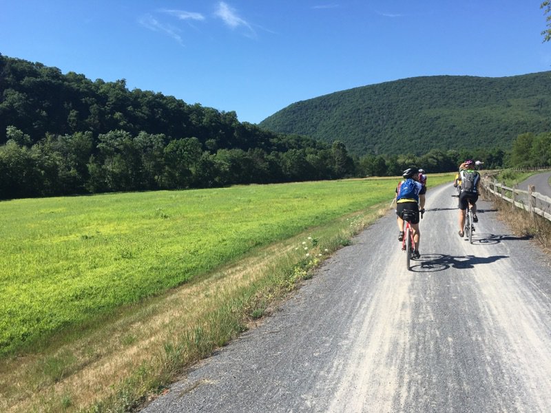 RiverRide100's tweet photo. The group hit the trail this weekend to train for their 106 mile ride on Aug. 20 at the #grandcanyonofpa https://t.co/k0vI4kY0tD