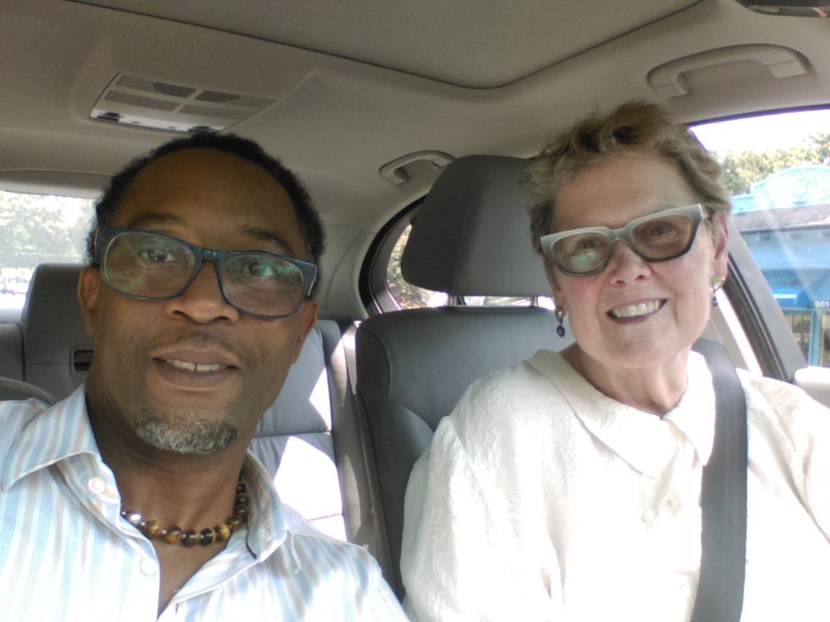 Hanging out with royalty <a href="/elizabethrobb/">elizabethrobb</a> 
Blessed to be the recipient of her wisdom and leadership. #beencouraged