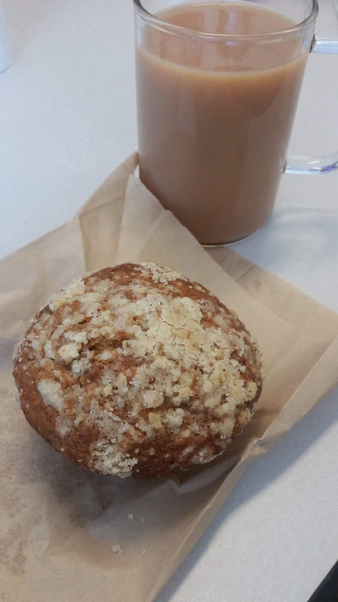 rljessen's tweet photo. Shopped local for my tea break with a banana walnut muffin from the fabulous District Coffee Company #31DaysofYEG https://t.co/mpMf4ilpJC