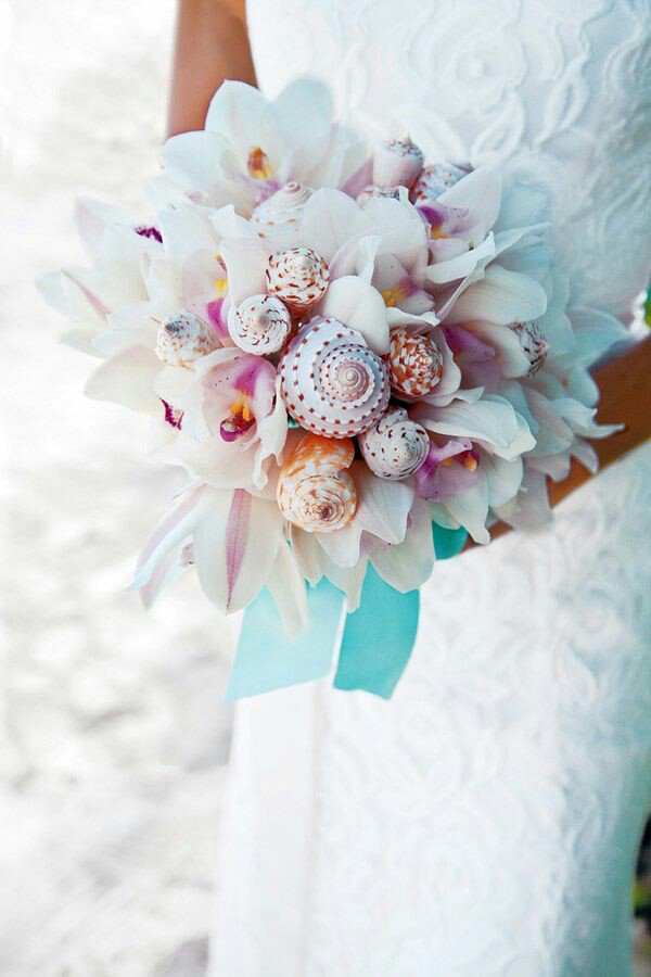 gamoscrete's tweet photo. Gamos Crete loves the special bouquet for a beach wedding on Crete https://t.co/PryusxGxzh