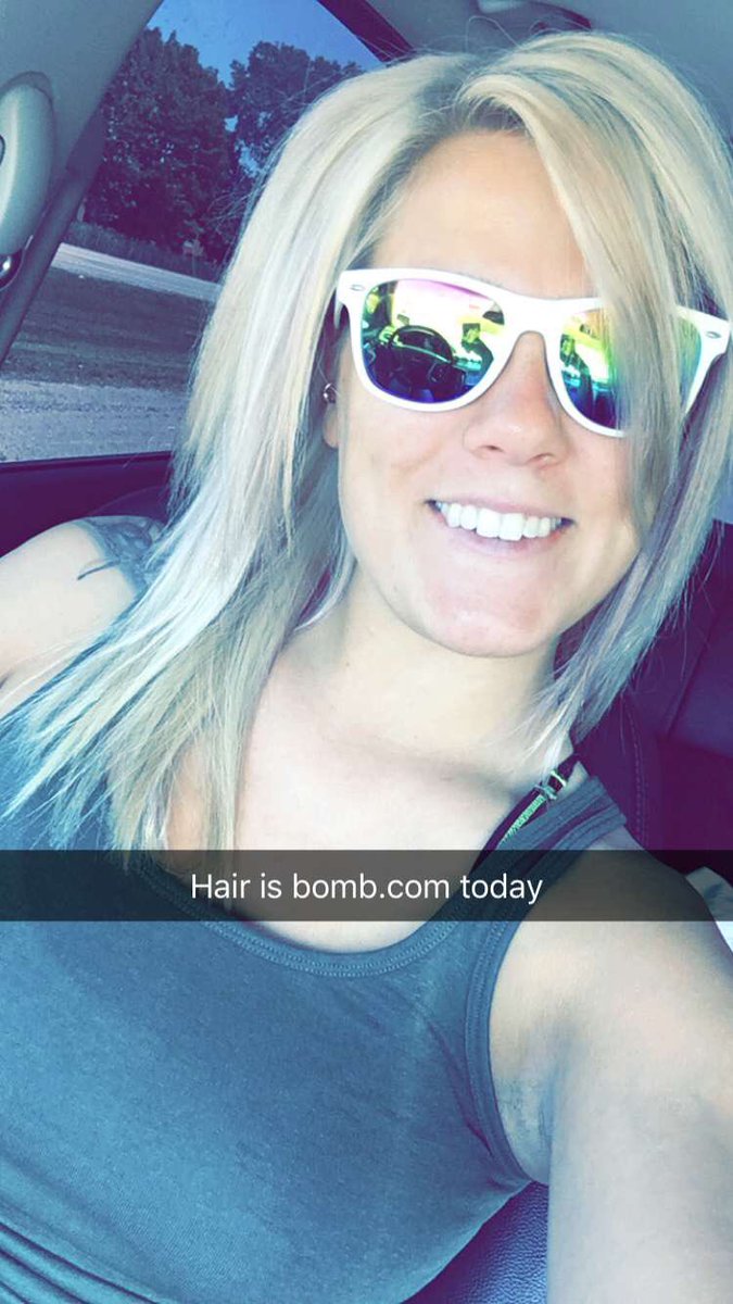 xoch3lss's tweet photo. When your hair was https://t.co/UBrBoEjc81 Saturday 😍💣💣 https://t.co/IfaIhqh9Sc