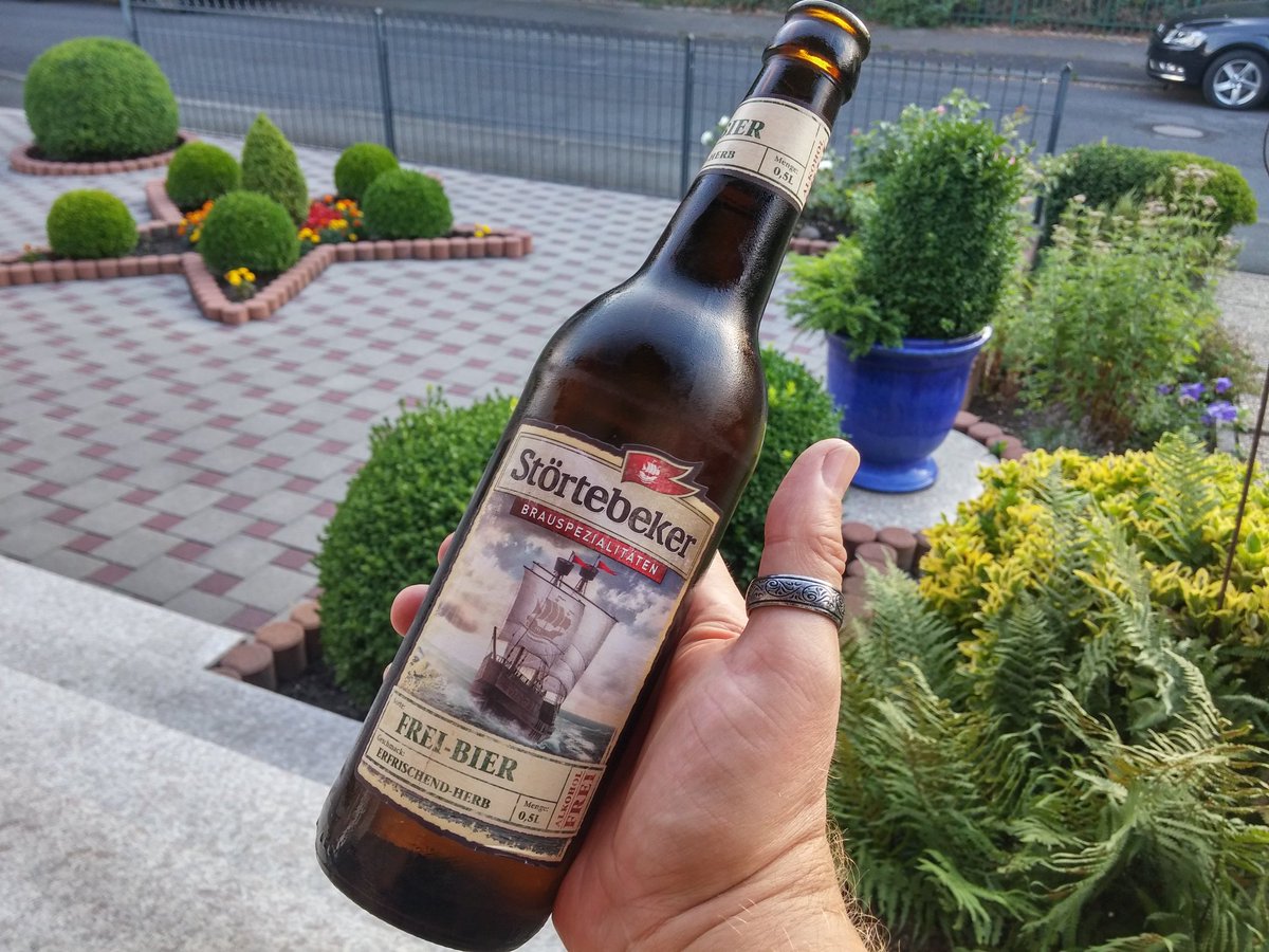 evil_nit_picker's tweet photo. #Bierexpedition #skoll #prost #cheers #Stoertebecker https://t.co/Av71YYavmt