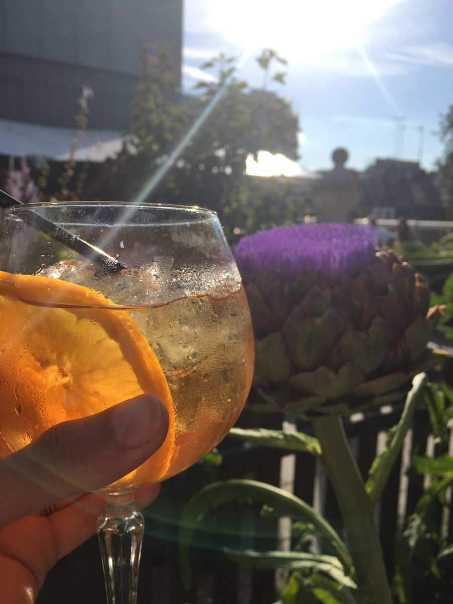 WallenMaria's tweet photo. @HamYard escaping the hectic London in a hidden paradise! Contratto Aperitif in the sun made by Eoin Kenny https://t.co/RQ84eWzWod