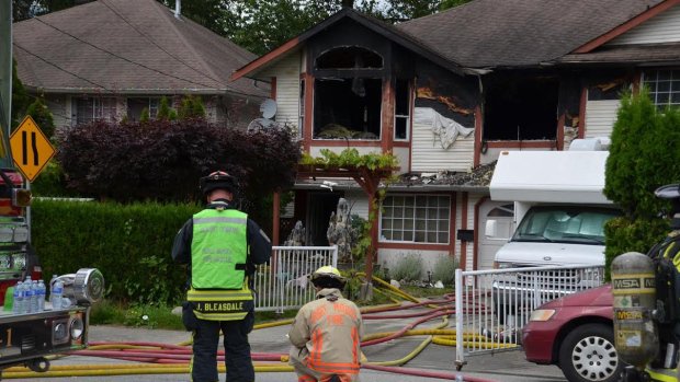 RT Reaching out for help for 6 children left homeless after tragic house fire. bit.ly/2ascYoQ #PortMoody