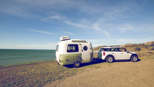 CaravanFinder's tweet image. The cute &amp;amp; stylish #retro #camper, that takes over #travel! ow.ly/3B8h302zWwg #caravanning #caravan