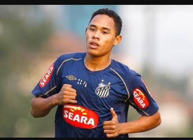 OrgulhoTunante's tweet photo. Moisés, atacante Ex Santos, Paysandu, Tapajós https://t.co/RPYlyt9NQ9