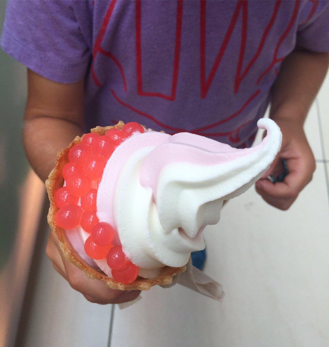 PinkberryOttawa's tweet photo. Pomegranate + original swirl & popping boba's in a waffle cone π #pinkberryott https://t.co/4FmY2v1H2O