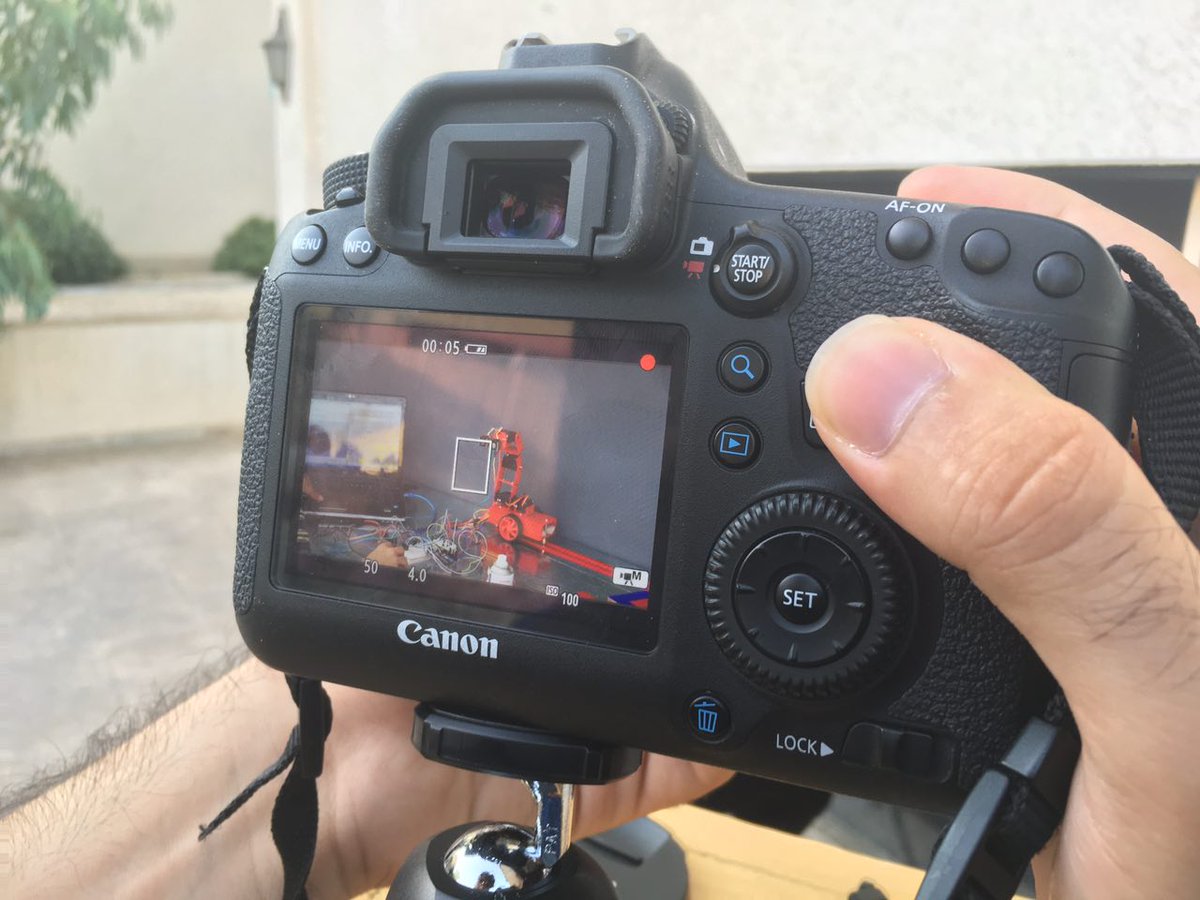 syntholab's tweet photo. Almost done! The mini arm with image processing #Arduino #computationaldesing https://t.co/cLTI8sOSt1