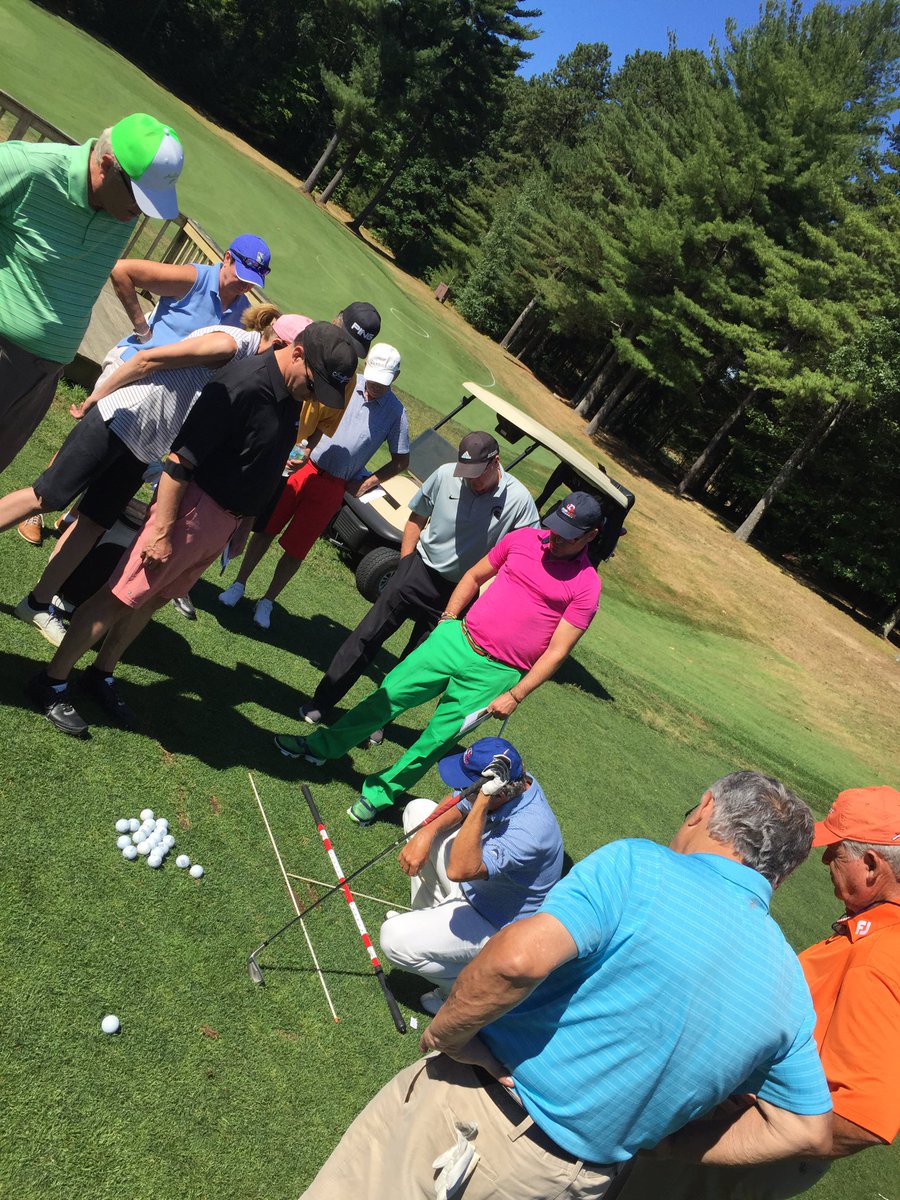 Reading divots. It's a science. <a href="/golferstoolbox/">Golfer's Toolbox</a> <a href="/BClampett/">Bobby Clampett</a> <a href="/INTLbolton/">The International</a> #golf