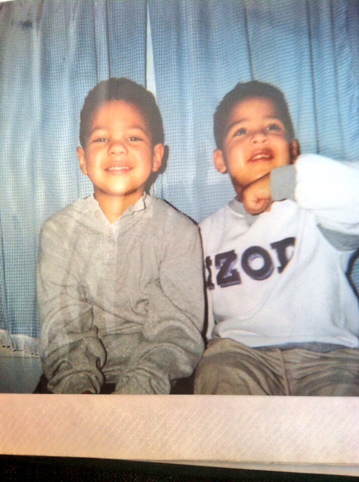CoachKP_71's tweet photo. Happy birthday lil bro! Throwback to when the dreaming began lol have a good day, love you bud!🎉🎊🎈1️⃣9️⃣ https://t.co/wWknGyKPVd