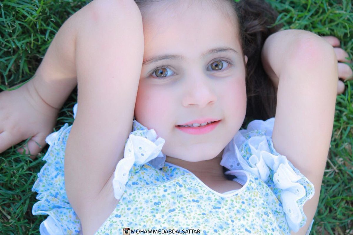 Batoolalmalki13's tweet photo. سويت صور مايا بدون هذا الازرق https://t.co/FvAHlUaUoD