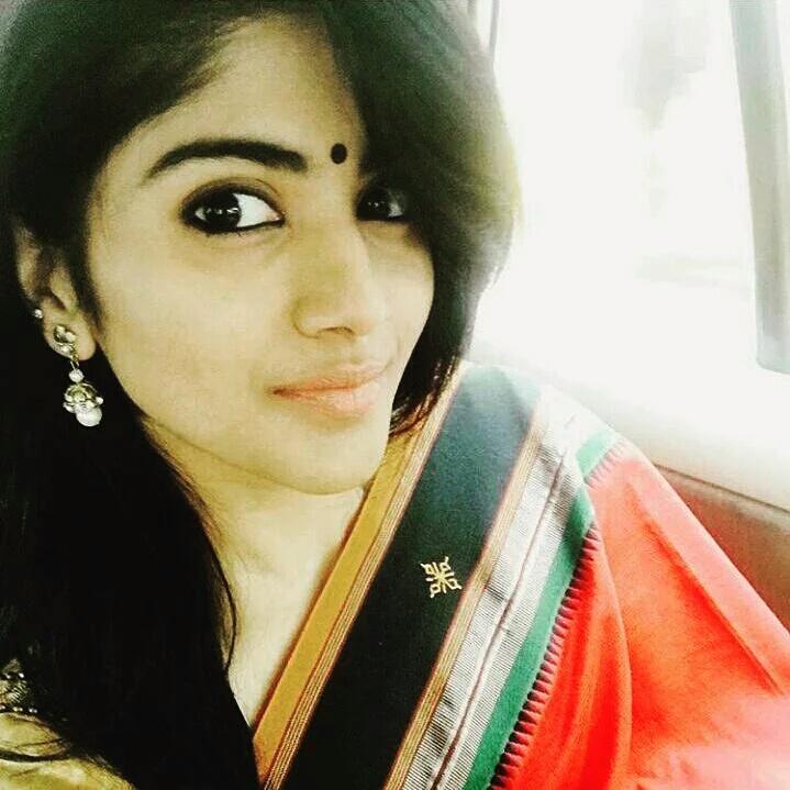 MeghaAkash_FC's tweet photo. Gud night cute @akash_megha https://t.co/HjjBq2Vzss