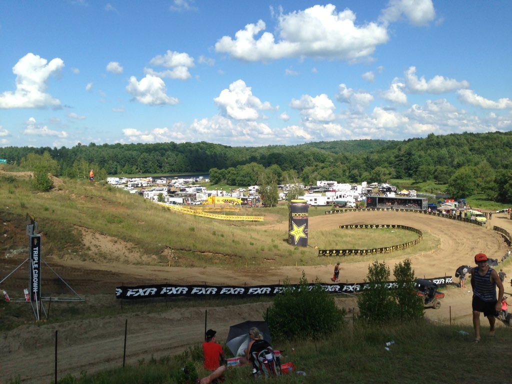 Yves (@Yvesemil) / X