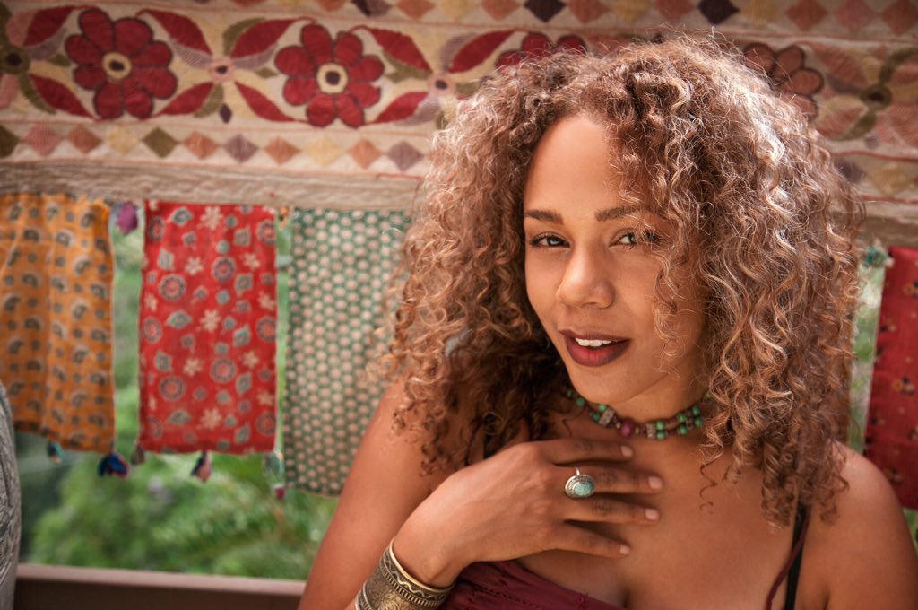 Rachel True. 