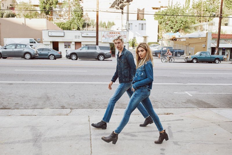 RuelleMagazine's tweet photo. Hailey Baldin Is Too Cool For School In Tommy Hilfiger:https://t.co/JLn9ku7wbB https://t.co/HgeNzZW1cR