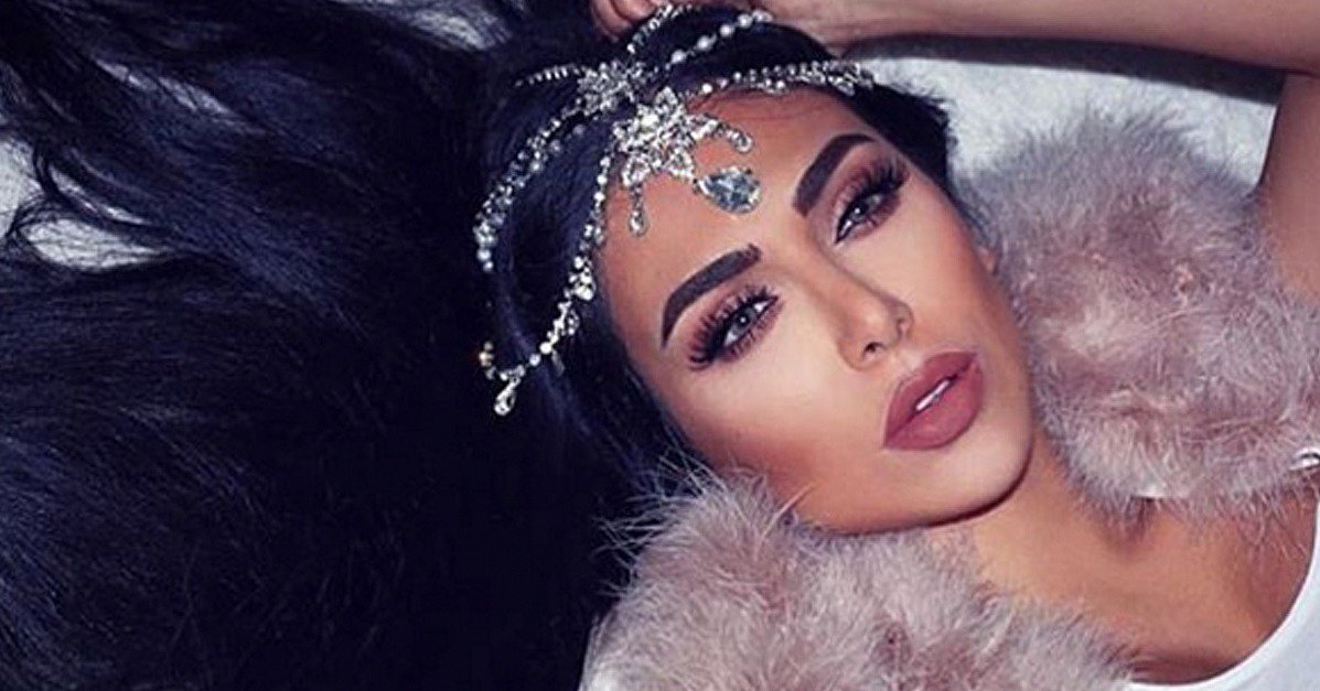 RuelleMagazine's tweet photo. Huda Beauty gives the full look a whole new meaning!: https://t.co/yBBfEhUkzK https://t.co/W2MxMqyjtK