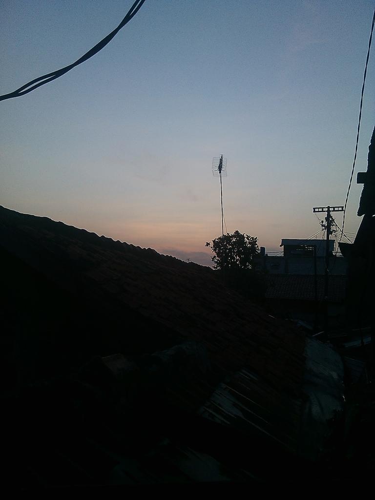 nikomeikliabid1's tweet photo. @heartbreak uh morning in the indonesia,jakarta .. https://t.co/Yz7jd1Ayxa