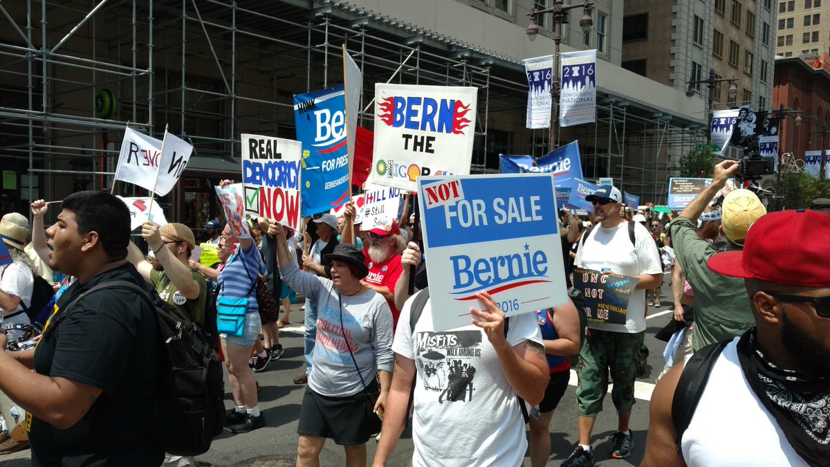 MakUpFront's tweet image. Heat index well 100+ deg. as protesters (some from WA) take to streets.  A lot of talk about Green party. #DNCinPHL