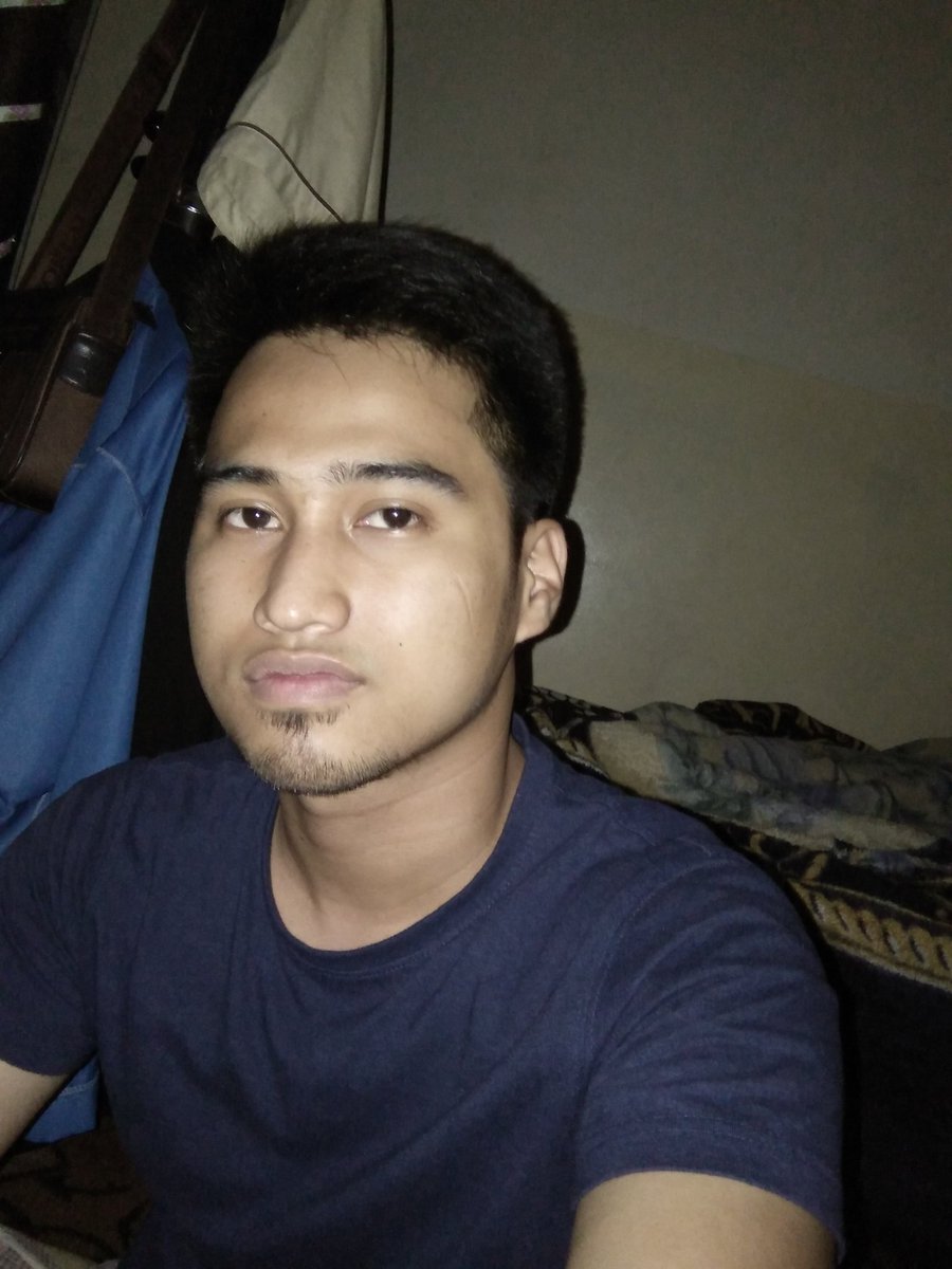 BenmehmetH's tweet photo. 2:45am. Pray for me dapatlah jawab dengan tenang hari ni. #paperkiller #naqodhadis #budaklugoh https://t.co/xiWZoHN9eD