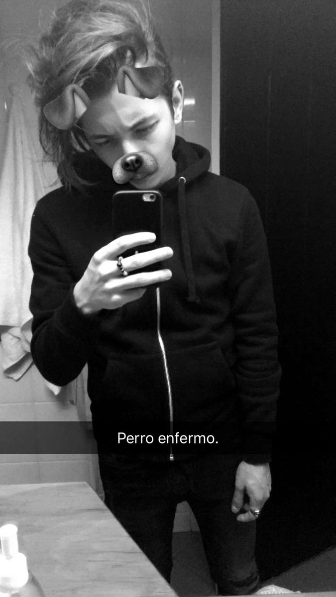 SkinnersSquad's tweet photo. @AlexdelaBrena vía snapchat https://t.co/eF0RAYJJmX