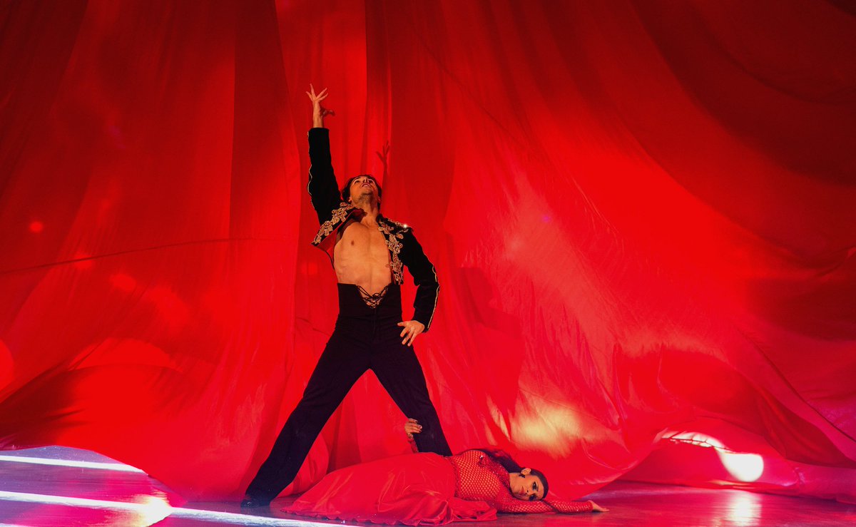 bestofgleb's tweet photo. Still my favourite dance by #teamGLITA on SCD 2015 ❤️ https://t.co/eKkzU4rPZA