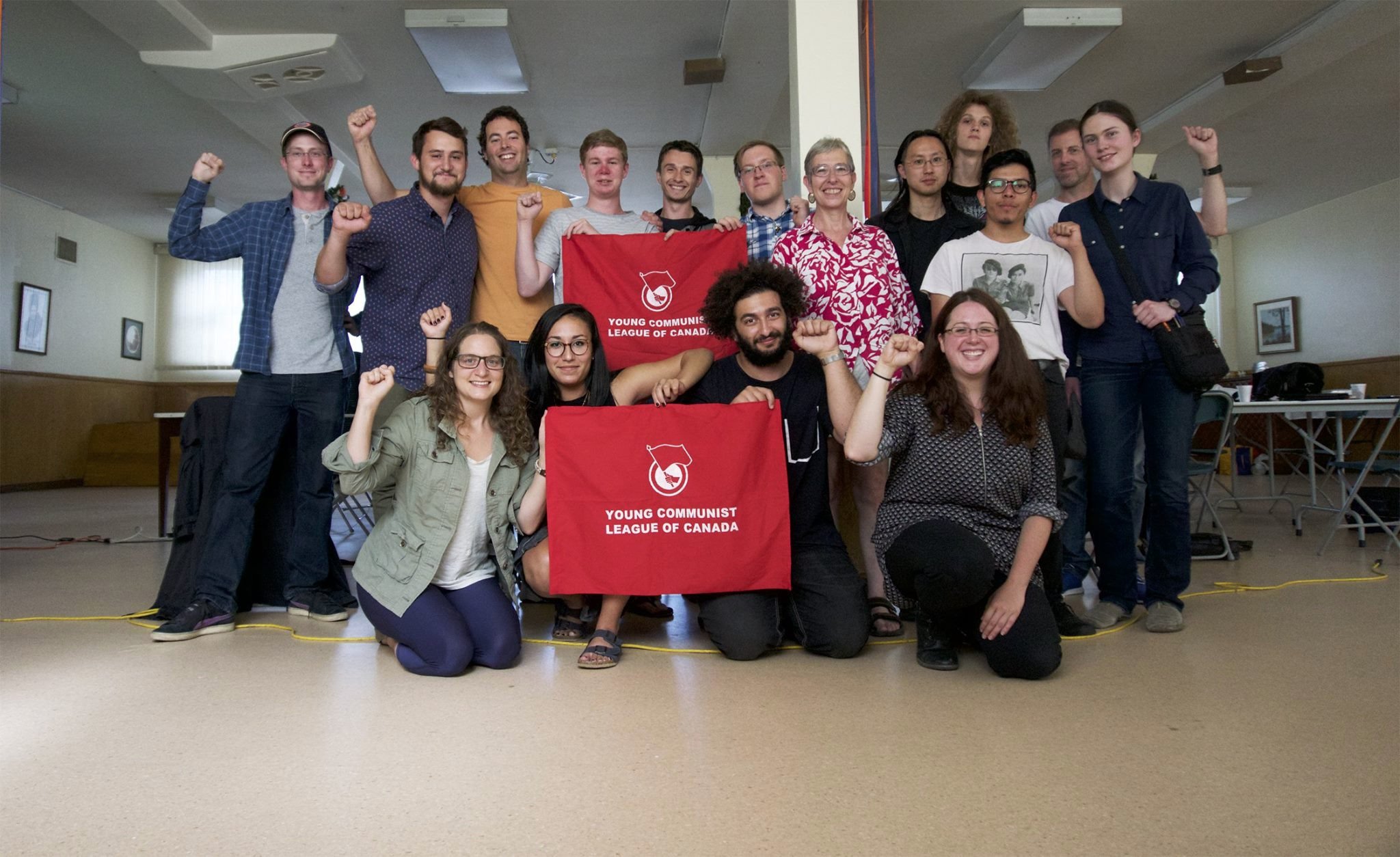 CoP8QsgWgAAgH2n.jpg:large