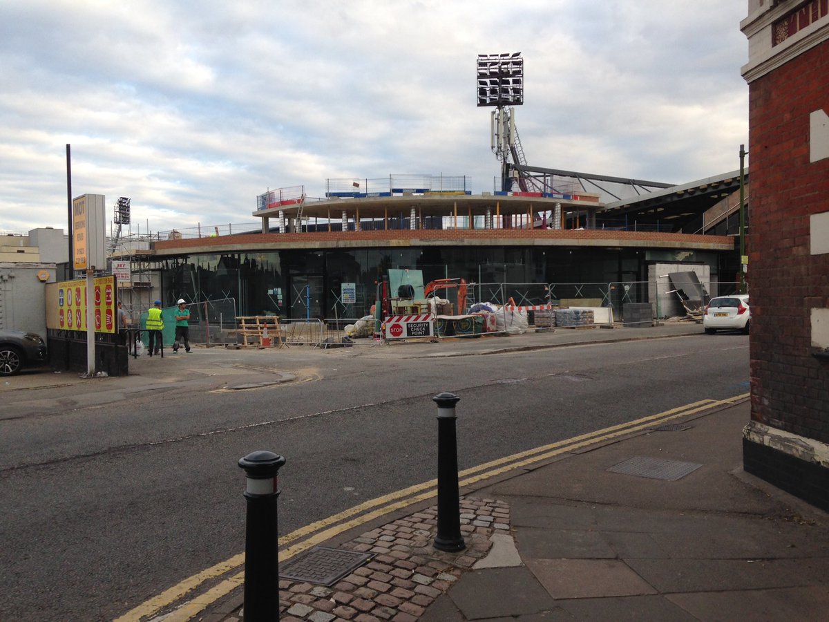 neil_k_g's tweet photo. Further update (as Monday 25 July 2016) on #NEcorner at #VicarageRoad #watfordfc - new Hornets Shop progressing 🐝🐝🐝 https://t.co/JV6SDTYNZt