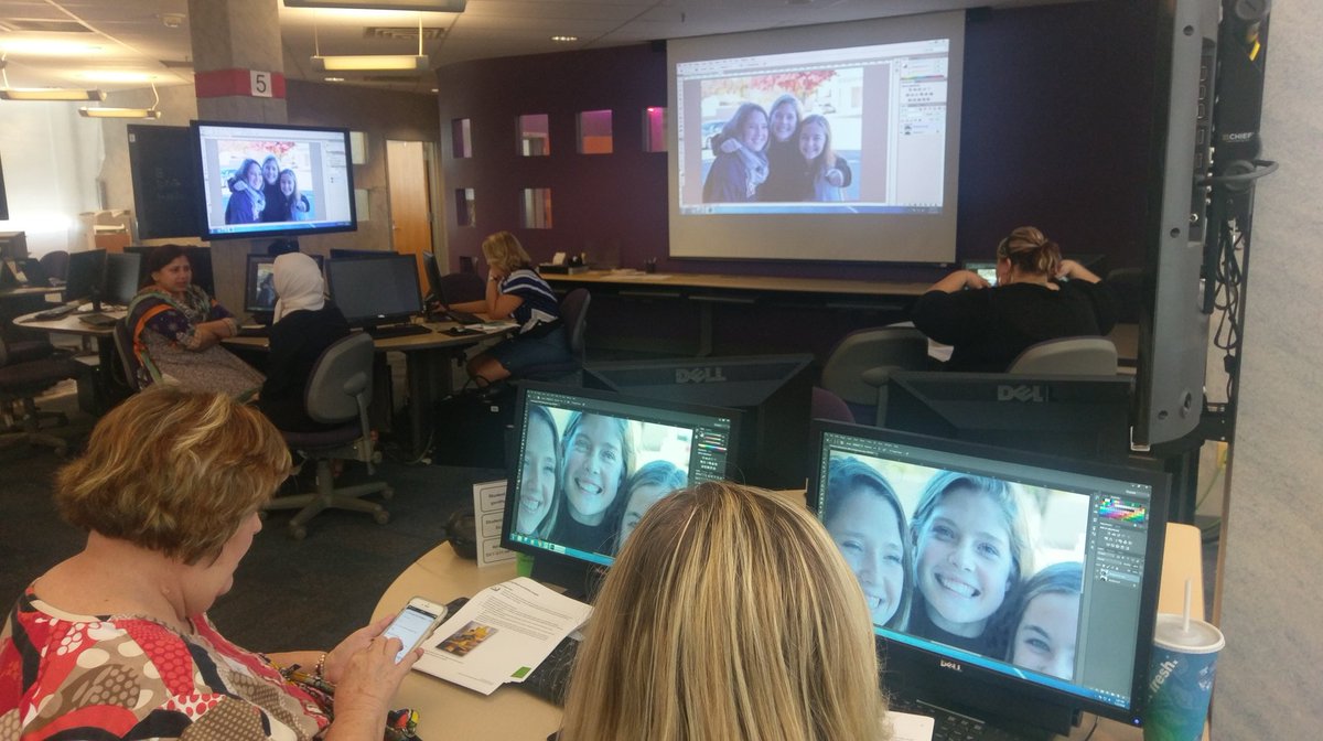 The8thFloor's tweet photo. #Photoshop day... #edtech https://t.co/LjCM7O25Of